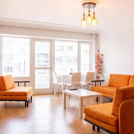 Spacious House In Konak With Balcony